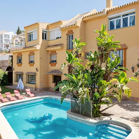 Casa Del Golf - 10 Minutes Walk Villa Malaga